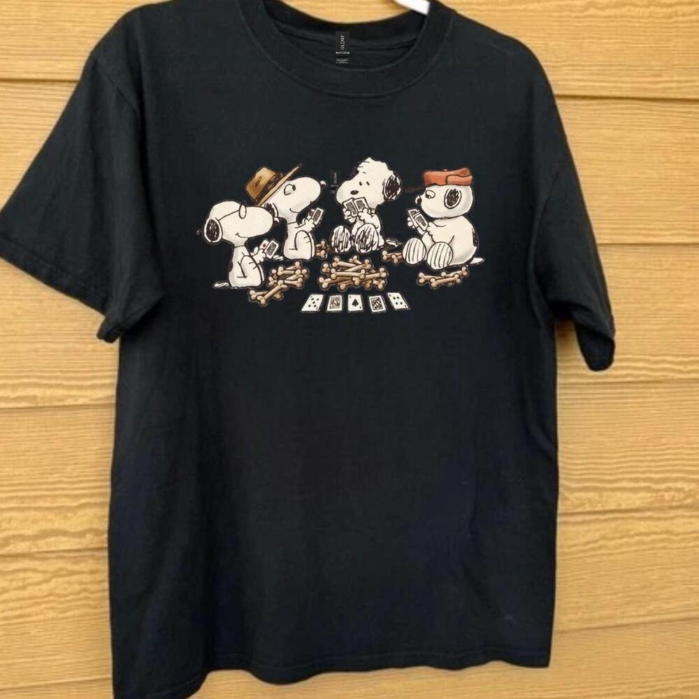 Black Peanuts Snoopy Graphic Tee